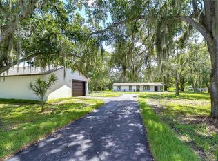 8921 Honeywell Rd, Gibsonton, FL 33534