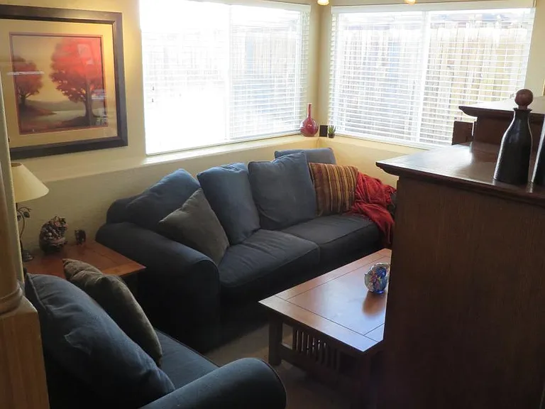 1533 Laurenwood Way — Photo 2