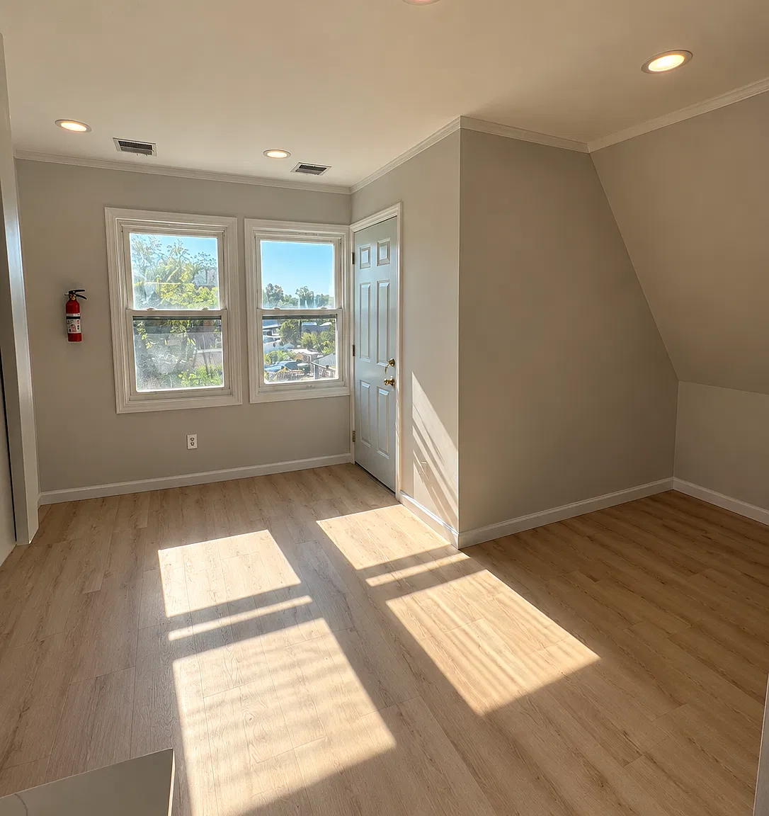 2 bed, $2,000 — Photo 2