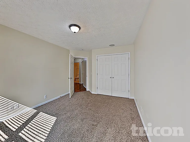1943 Turfland Dr — Photo 15
