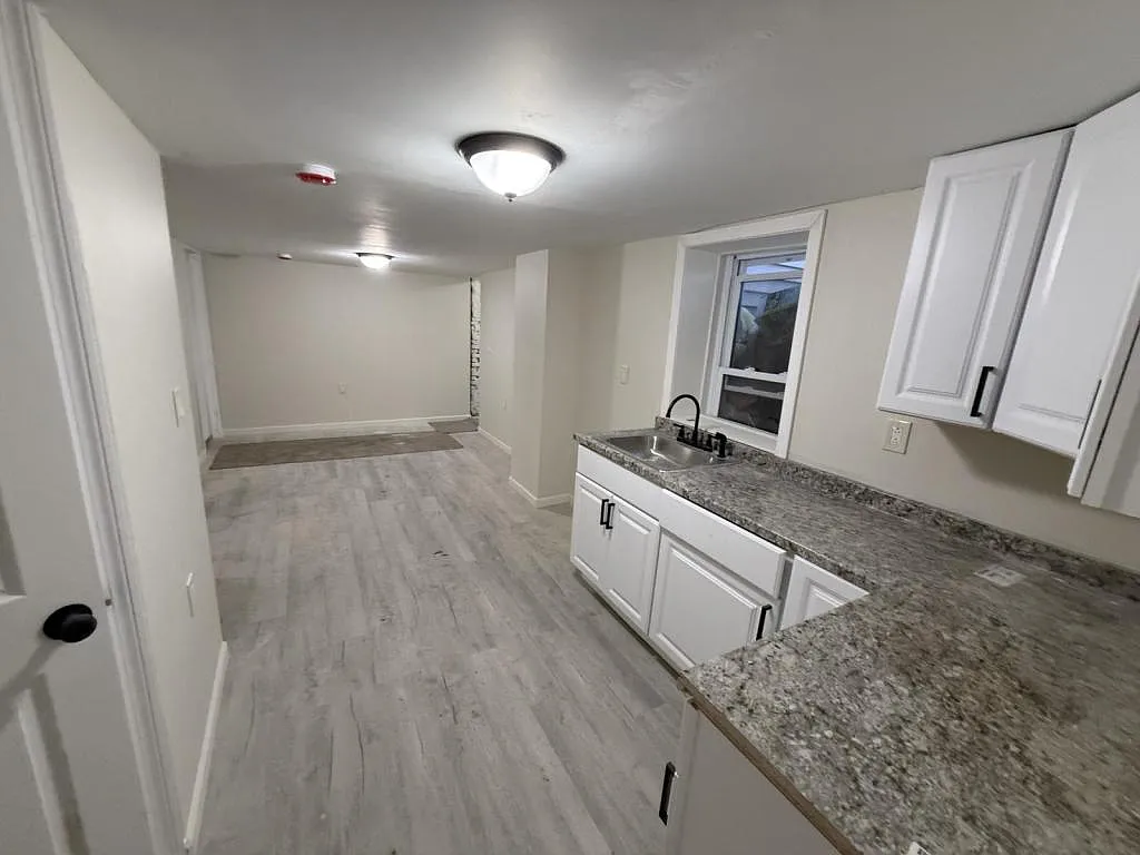27 South St — Photo 3