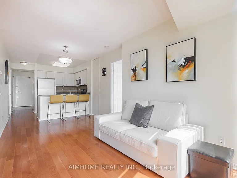 30 Harrison Garden Blvd #1106 — Photo 9