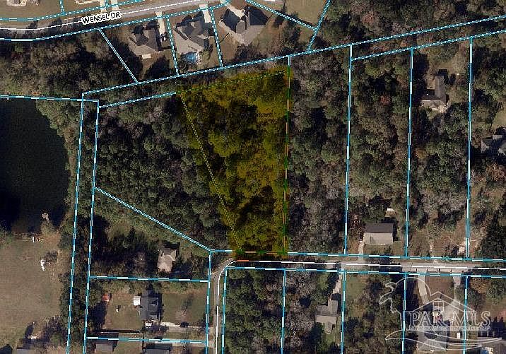1st image of 700 Pinebrook Cir