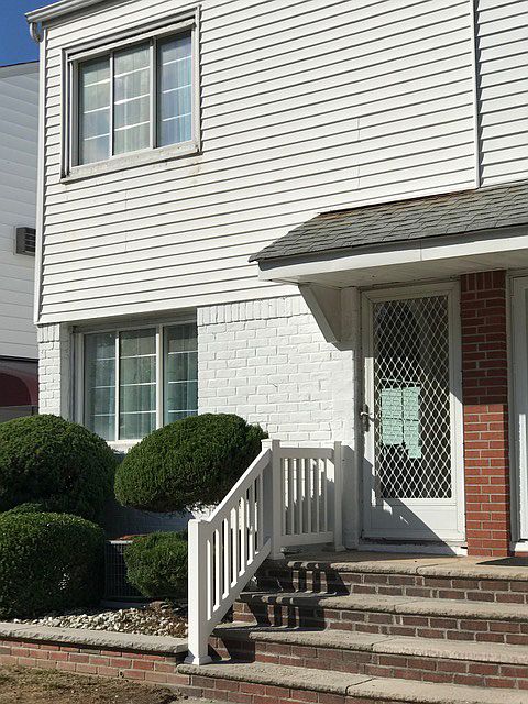 1st image of 15209 11th Ave