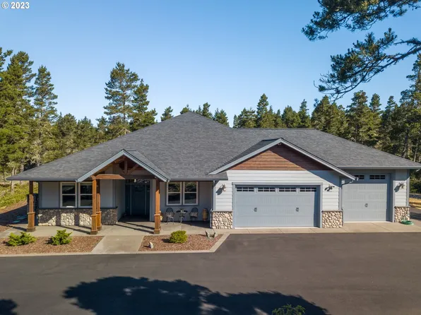5208 Dunewood Dr, Florence, OR 97439
