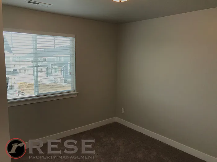 903 W Skyraider Ln — Photo 32