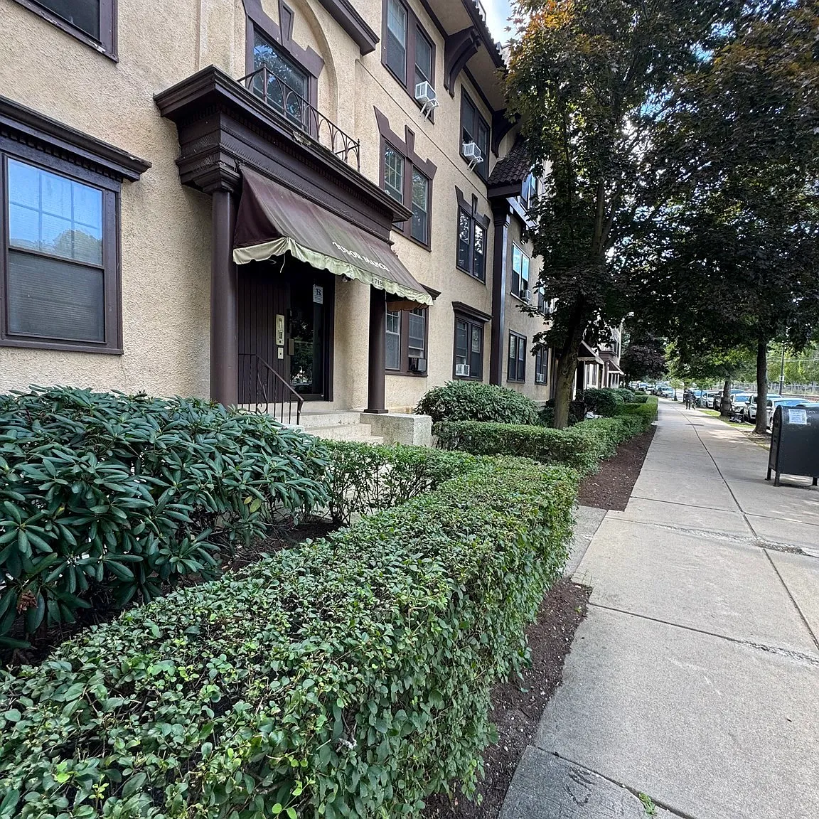 2 bed, 1.0 bath, 800 sqft, $2,800 — Photo 2