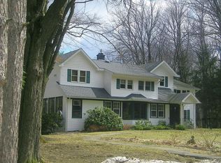 9267 Jennings Rd, Eden, NY 14057
