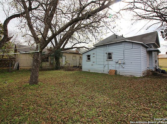 5th image of 2401 Wyoming St
