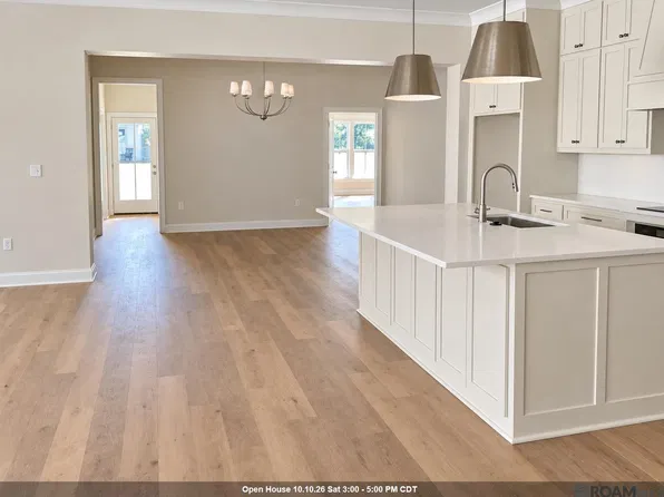 5984 Madison Ct, Saint Francisville, LA 70775