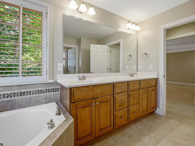 8333 Wheatstone Ln — Photo 22