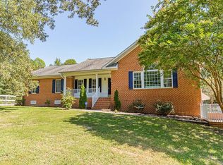 12300 Hermon Field Rd, Ashland, VA 23005