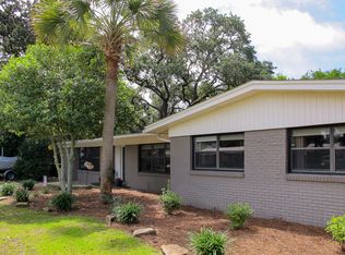 220 Gilda Pl NW, Fort Walton Beach, FL 32548
