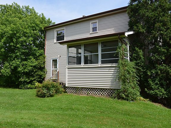 4th image of 7 Rivendell Dr