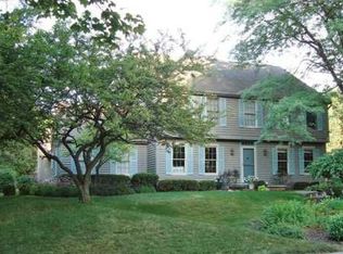 1090 Applegate Ln, East Lansing, MI 48823