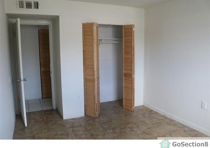2nd image of 2150 NE 169th St APT 114