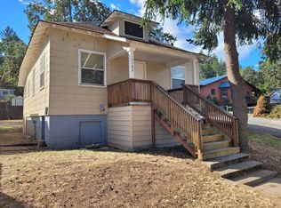 1102 3rd Ave, Mosier, OR 97040