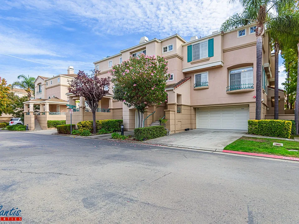 352 Montecito Way