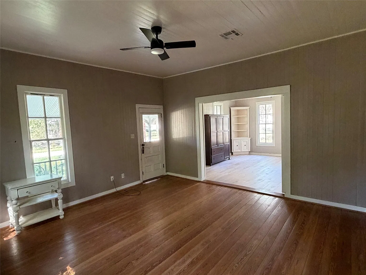 3 bed, 1.5 bath, 1308 sqft, $1,500 — Photo 3