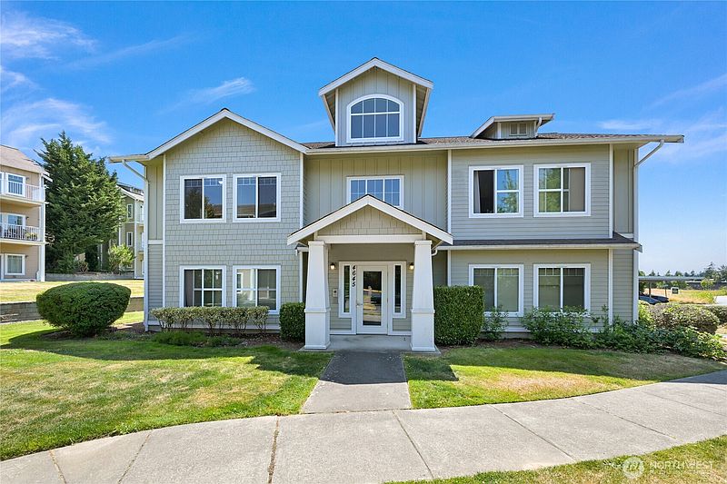 2nd image of 4645 Celia Way #201