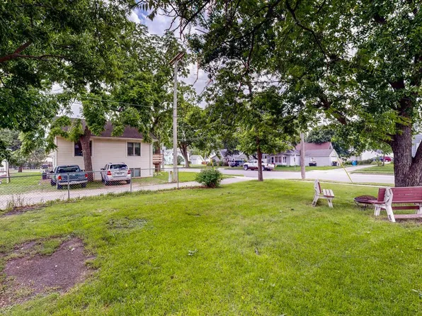 620 2nd Ave NW, Rochester, MN 55901