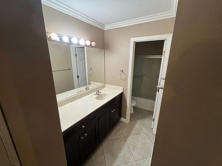 2342 Hosp Way #123 — Photo 7