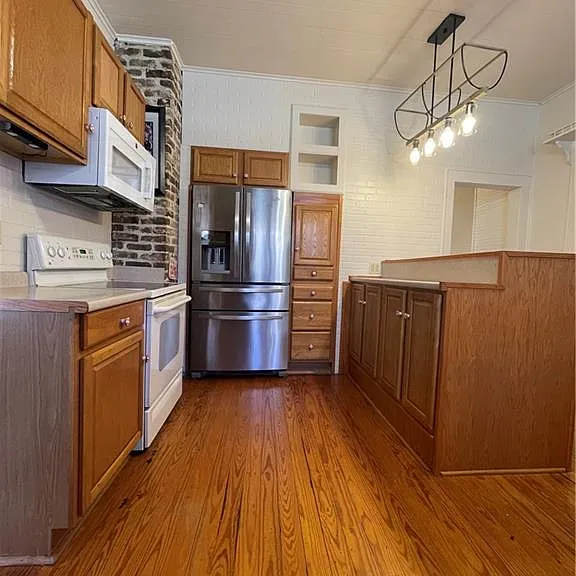 Includes Appliances