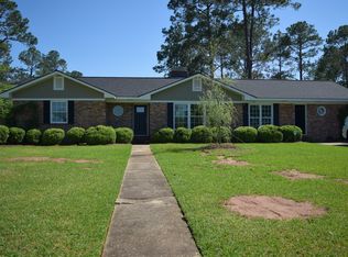 1018 Edgewater Dr, Albany, GA 31707