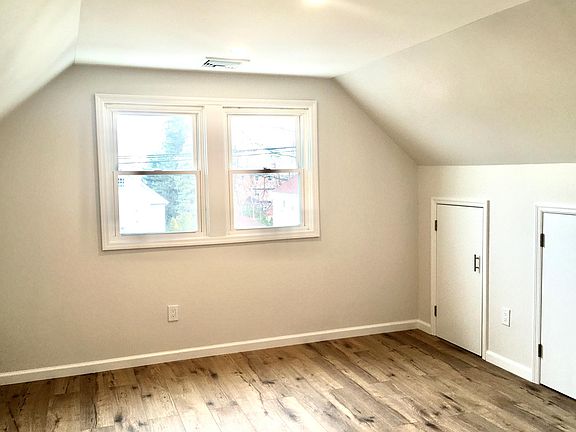 3rd image of 90 Sherwood Ave #2