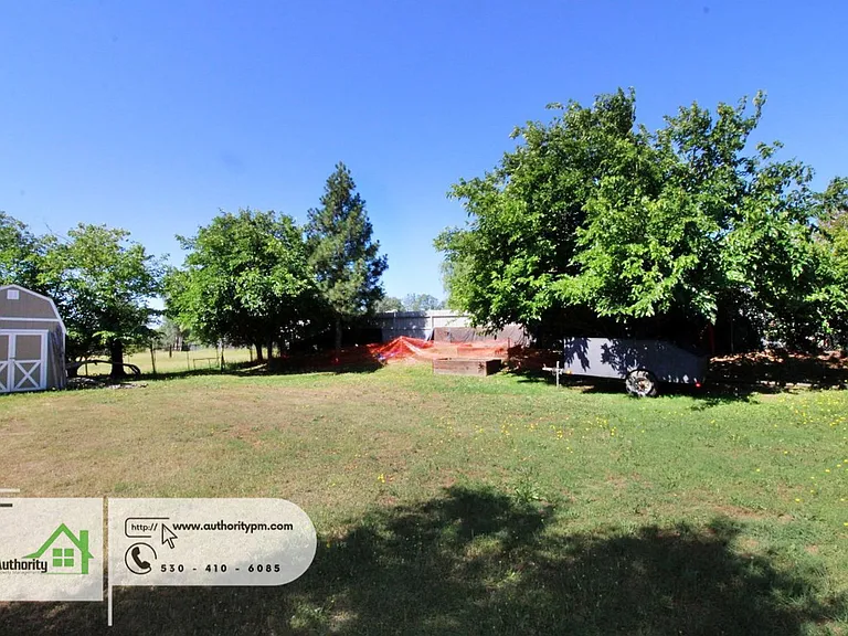 1437 Mariposa Ct — Photo 21