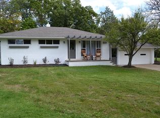 8349 Waters Dr, Macedonia, OH