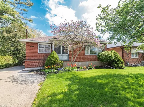 1167 Fisher Ave, Burlington, ON L7P 2L2