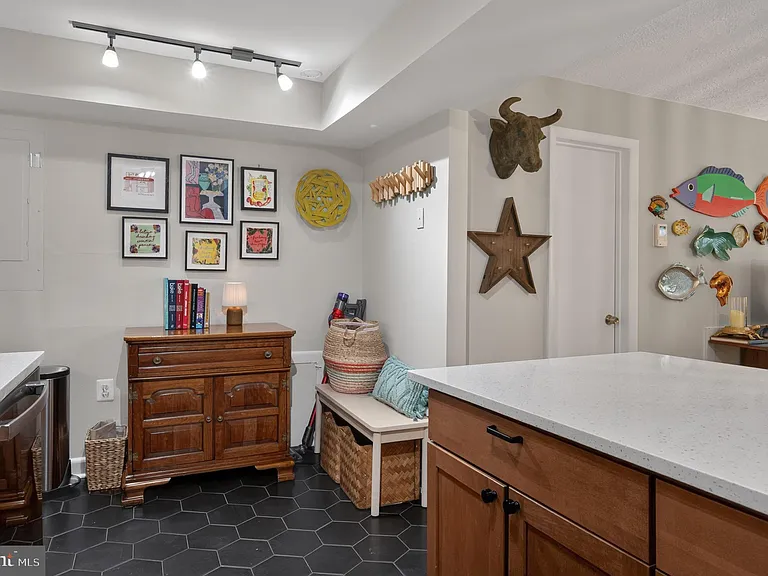 150 S Virginia Ave #34 — Photo 19