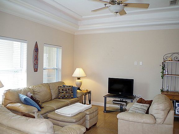5th image of 116 E Gardenia St #2
