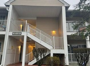 23 Amberly Ct, Fords, NJ 08863