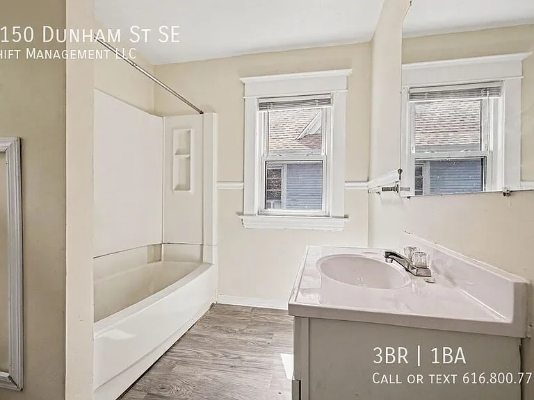 1150 Dunham St SE — Photo 9