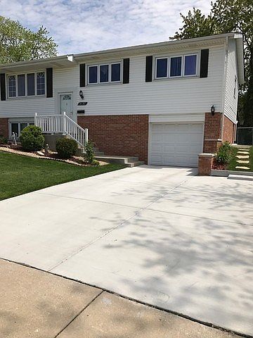 1st image of 9137 Barberry Ln
