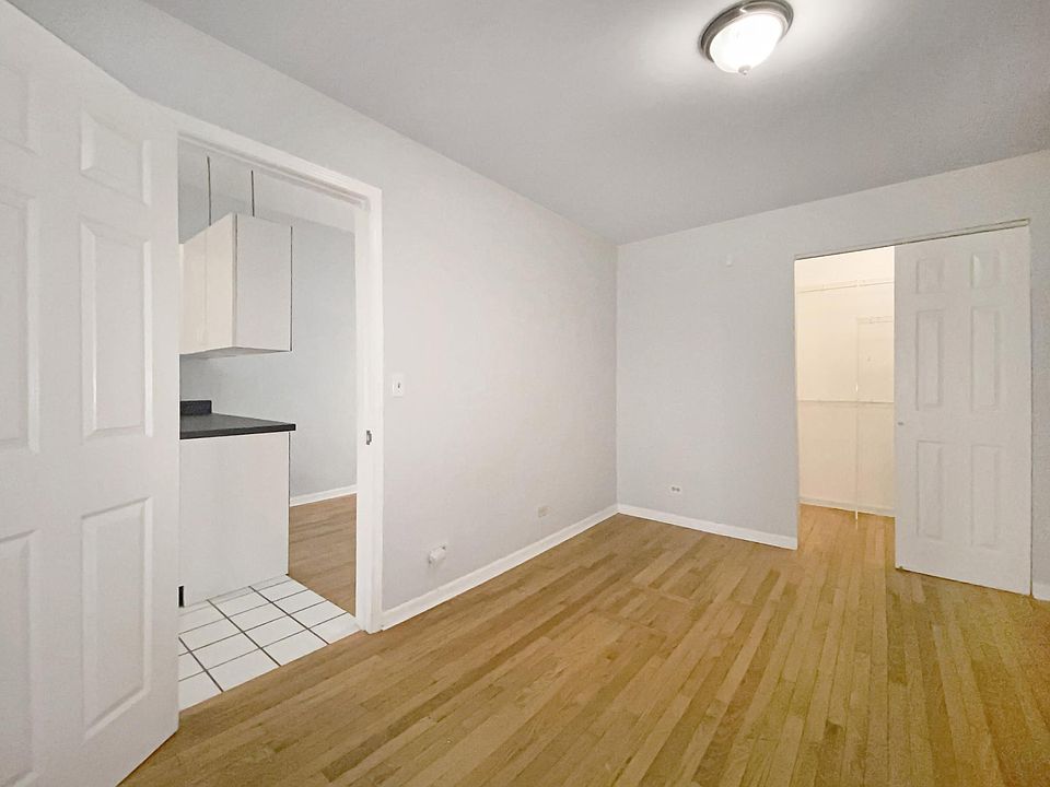 1st image of 1615 N Winchester Ave #2