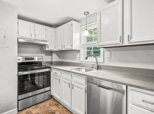 29 Arlington Rd APT 5, Woburn, MA 01801