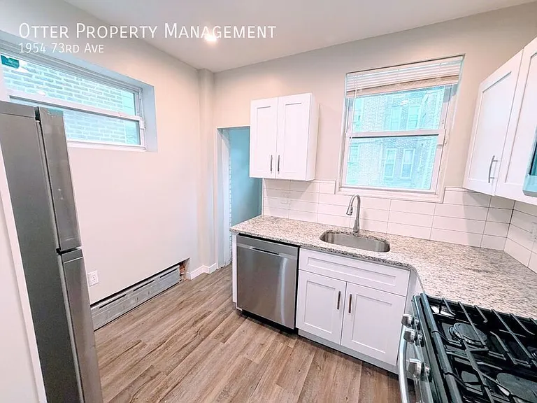 1954 73rd Ave — Photo 16