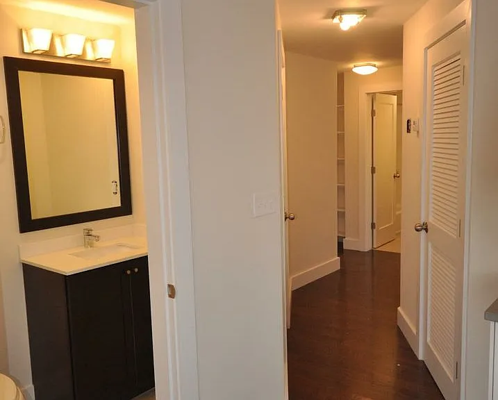 656 Massachusetts Ave #8 — Photo 1