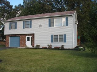 6 Sunny Pl, Walden, NY 12586