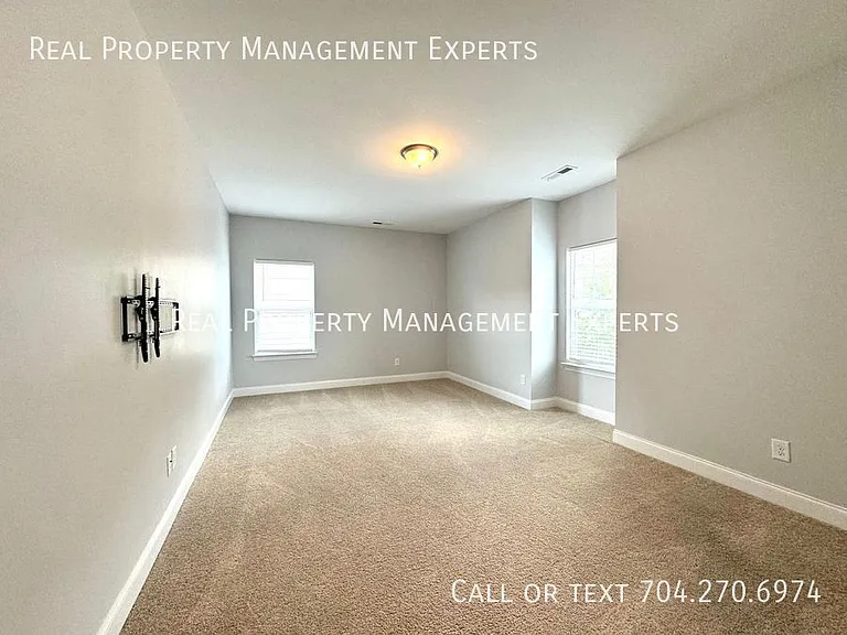 112 Cramerton Mills Pkwy — Photo 23