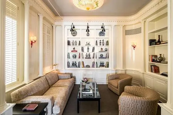 Sold by Modlin Group | media 6