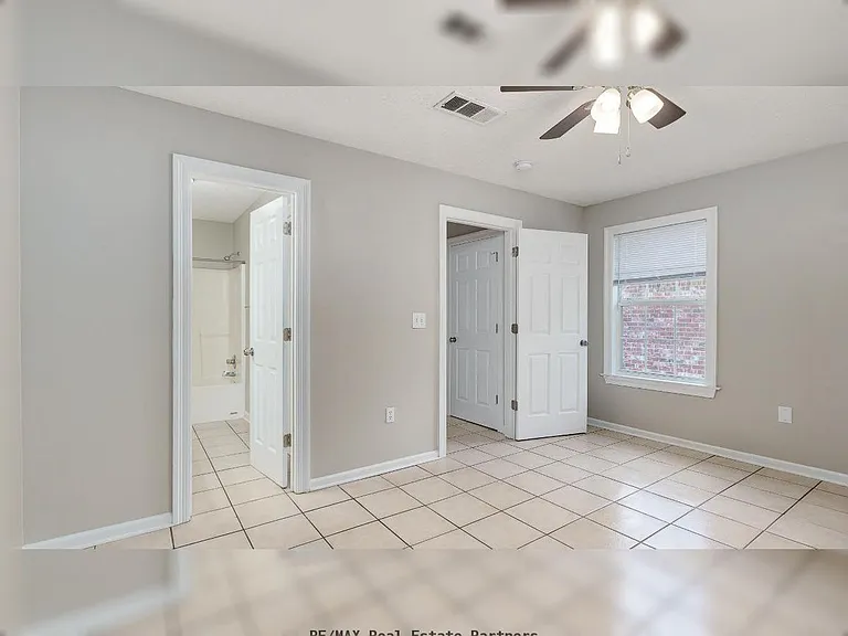 2503 W 7th St #22 — Photo 12