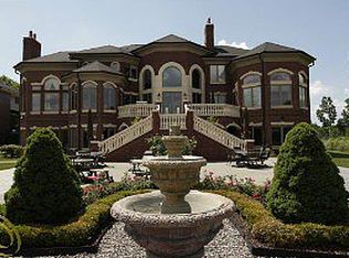 5425 Middlebelt Rd, West Bloomfield, MI 48323