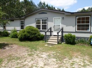 9163 Salem Church Rd, Hahira, GA 31632