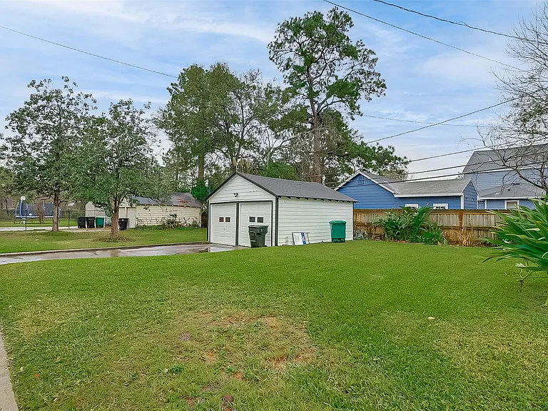 3222 Oakdale St — Photo 39