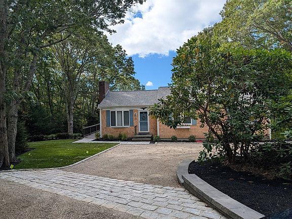 4th image of 51 Wianno Cir