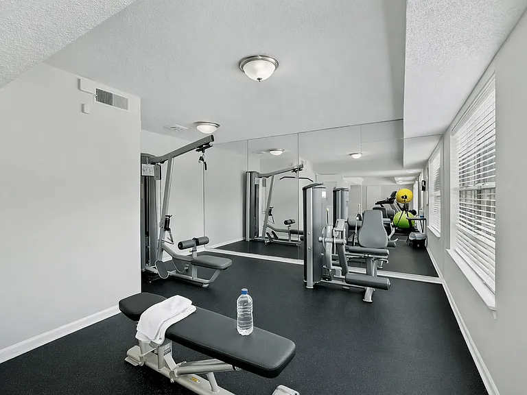 Maplewood Pointe — Photo 12